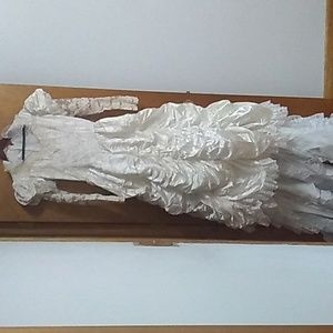 👰‍♀️ RARE VINTAGE 1970’s/80’s Satin & LACE WEDDING DRESS Tiers of Satin